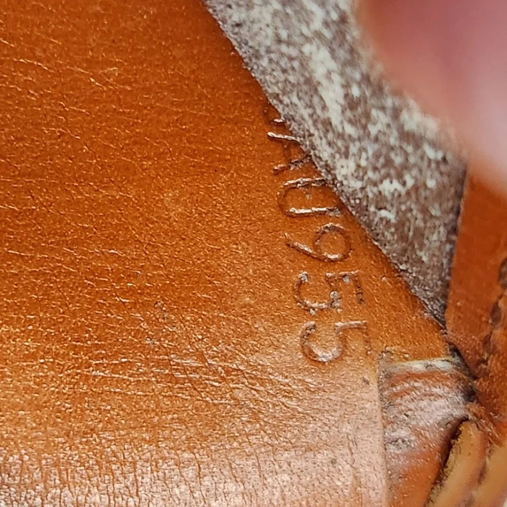 Auth Louis Vuitton Bifold Brown Epi Leather Wallet